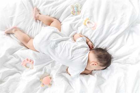 <b>宝宝睡得太少了有问题吗</b>